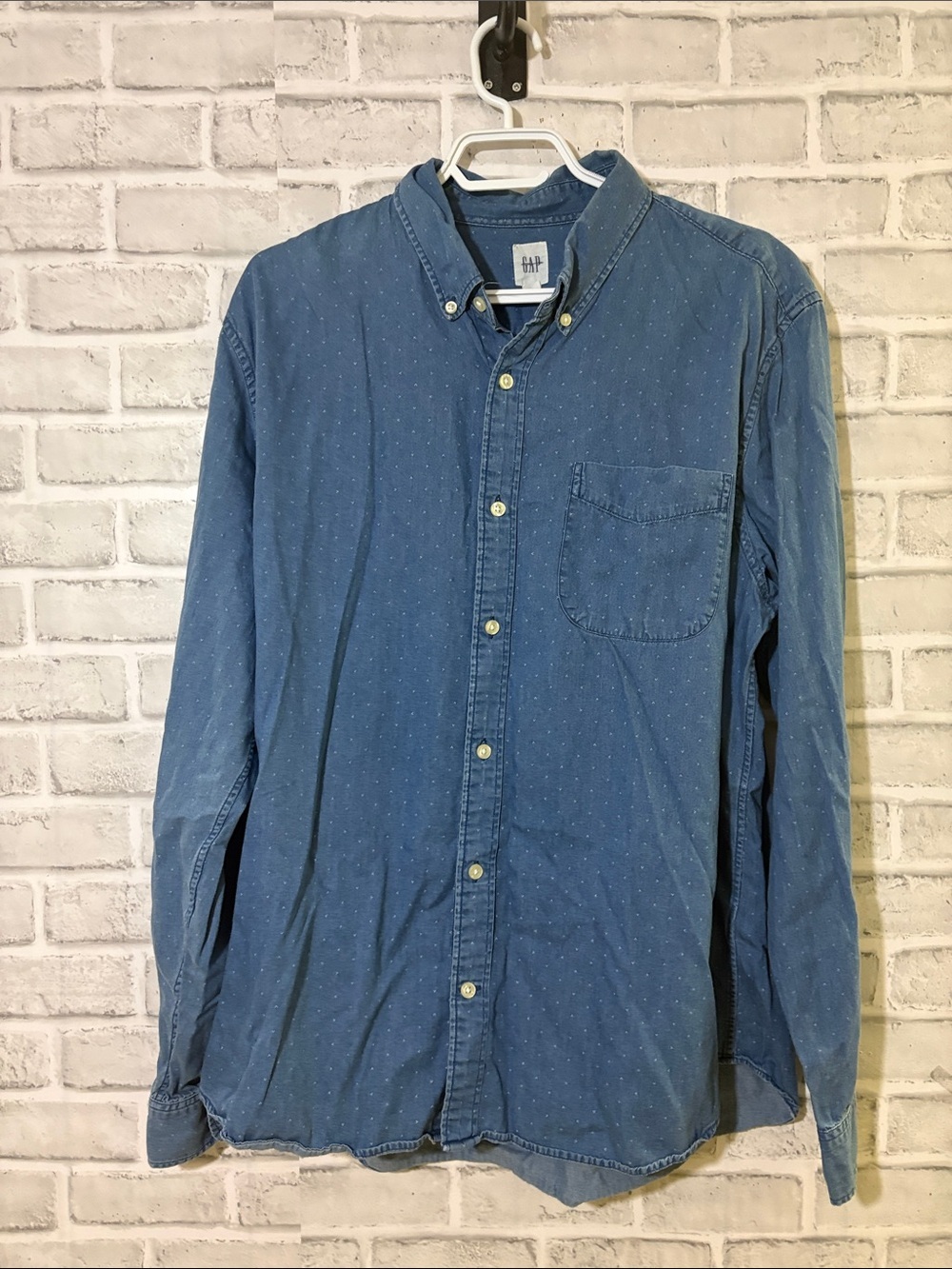 GAP Blue Dot-Pattern Button-Down Shirt, size XL